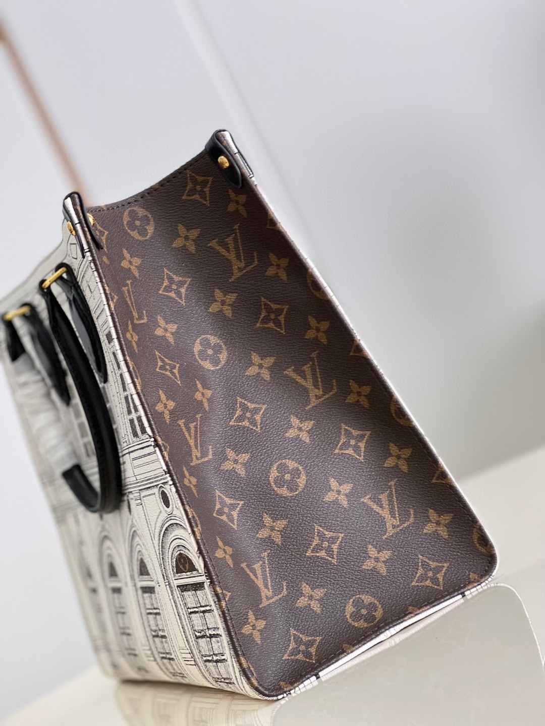 Louis Vuitton Sac Plat Tote Bag White For Women, Women’s Handbags, Shoulder Bags And Crossbody Bags 13.8in/35cm LV