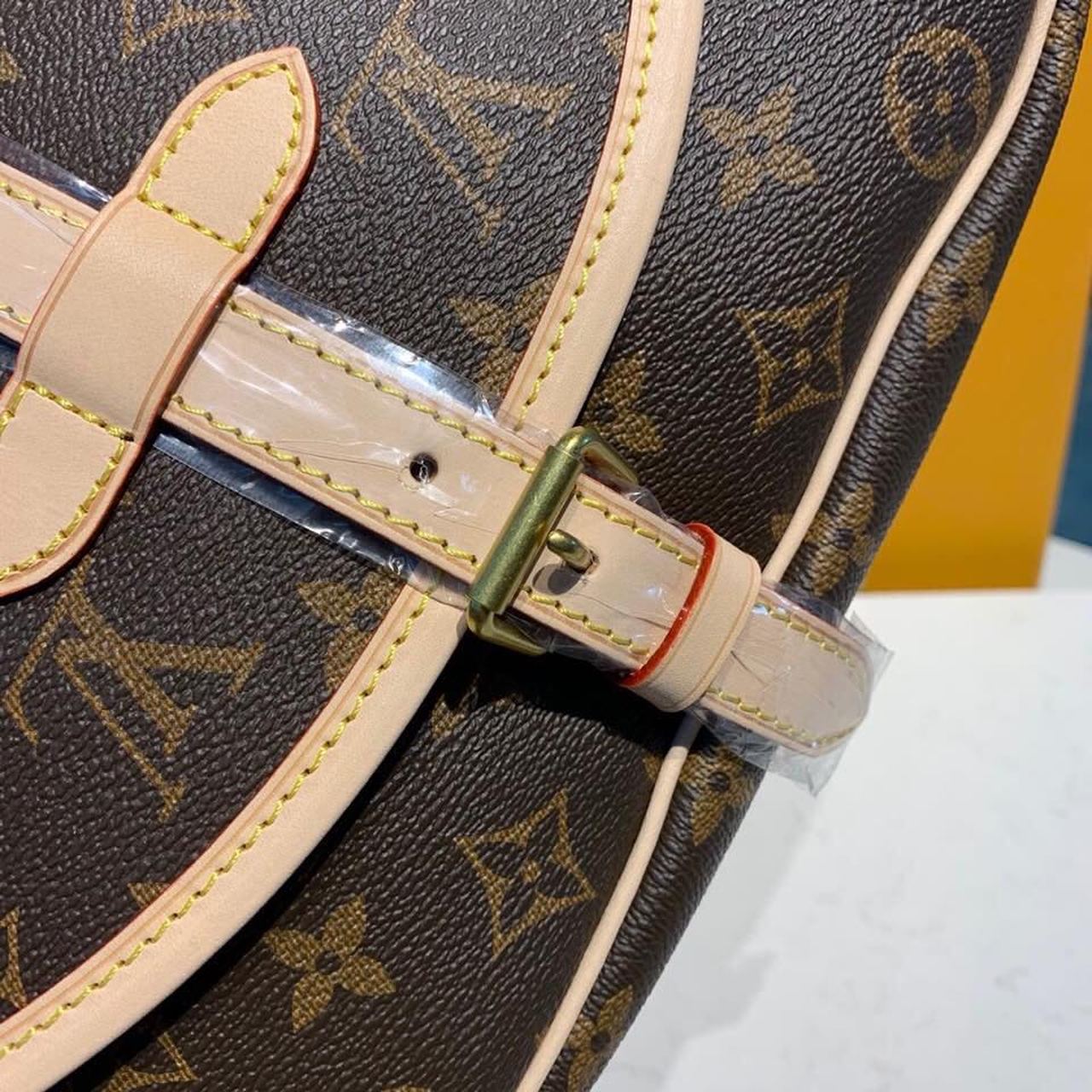 Louis Vuitton Saumur MM Monogram Canvas For Women, Women’s Handbags, Shoulder And Crossbody Bags 11.8in/30cm