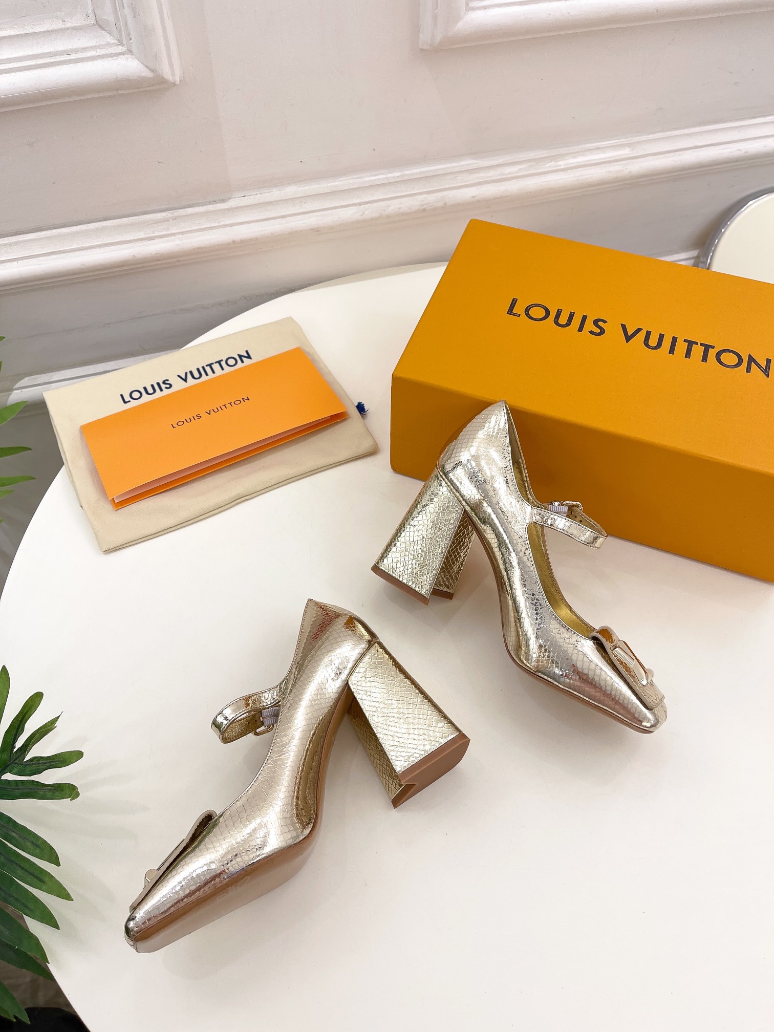Louis Vuitton Shake Pump Gold For Women 8.5 cm / 3.3-inch
