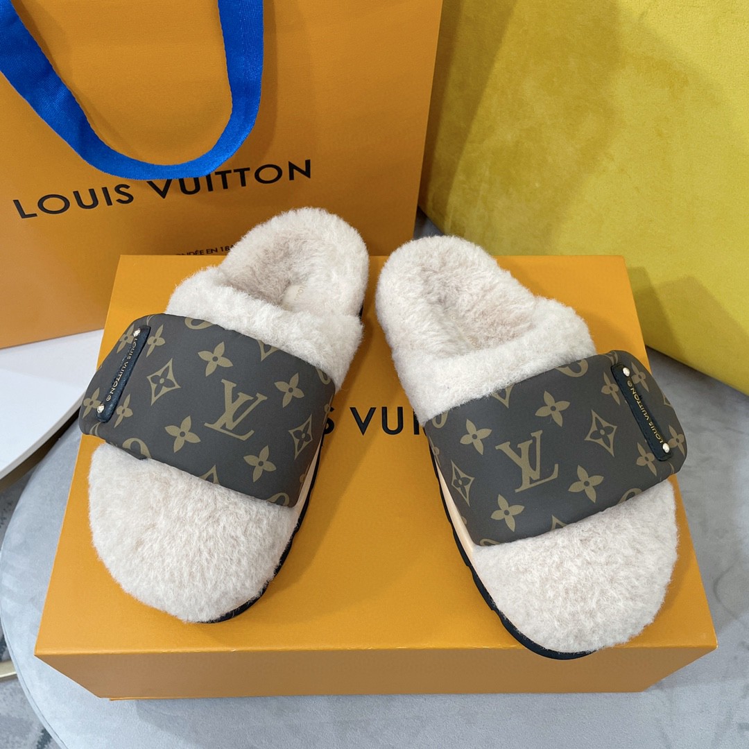 Louis Vuitton Slipper Pillow Flat Comfort Mule Beige For Women