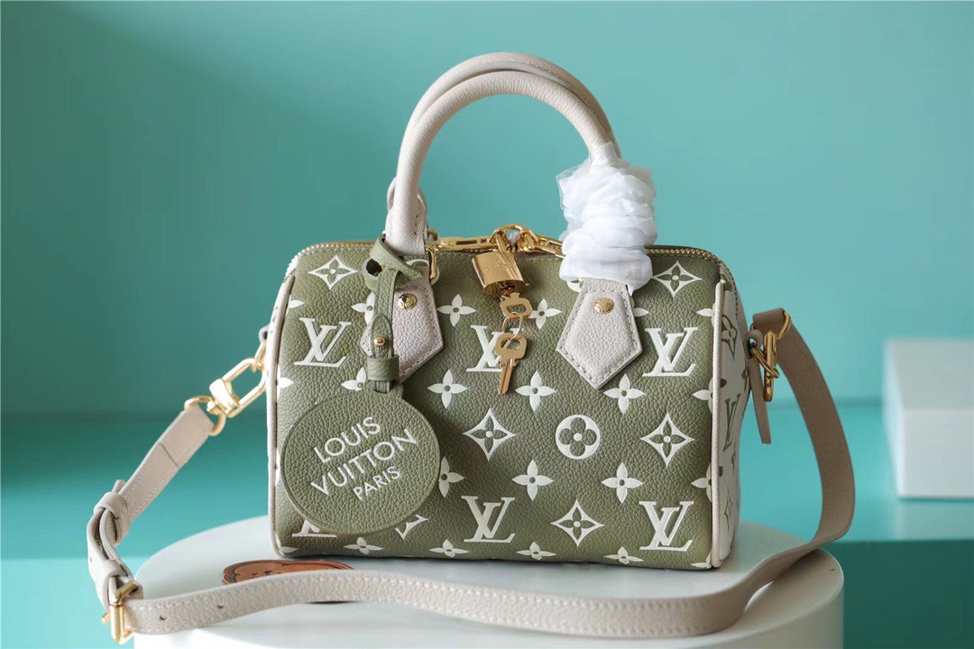 Louis Vuitton Speedy Bandouliere 20 PM Monogram Empreinte Khaki Green / Beige / CreamFor Women, Women’s Handbags, Shoulder And Crossbody Bags 20.5cm/8.1in