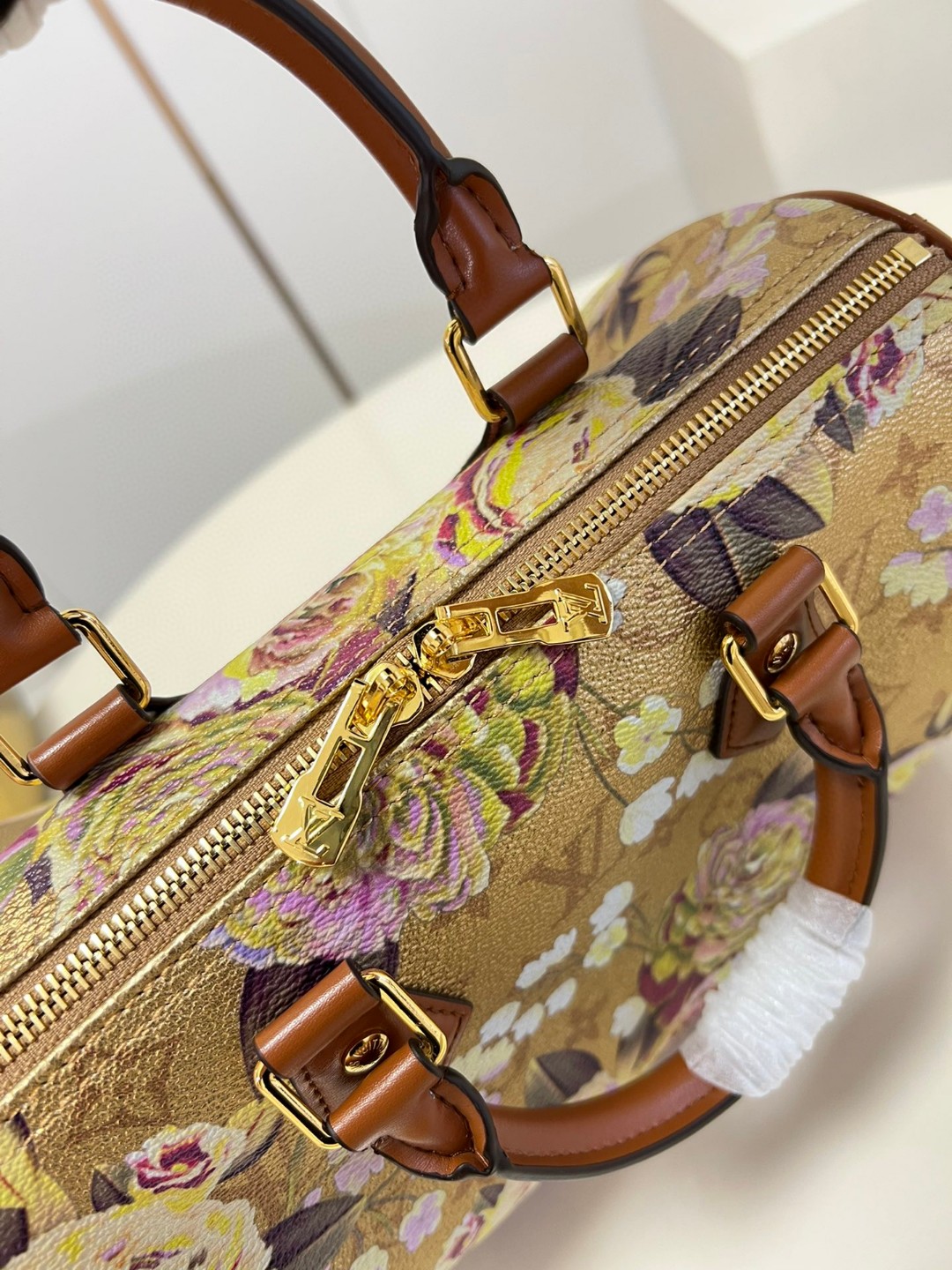 Louis Vuitton Speedy Bandouliere 25 Handbag Gold For Women, Women’s Handbags, Shoulder Bags And Crossbody Bags 6.7in/17cm LV 
