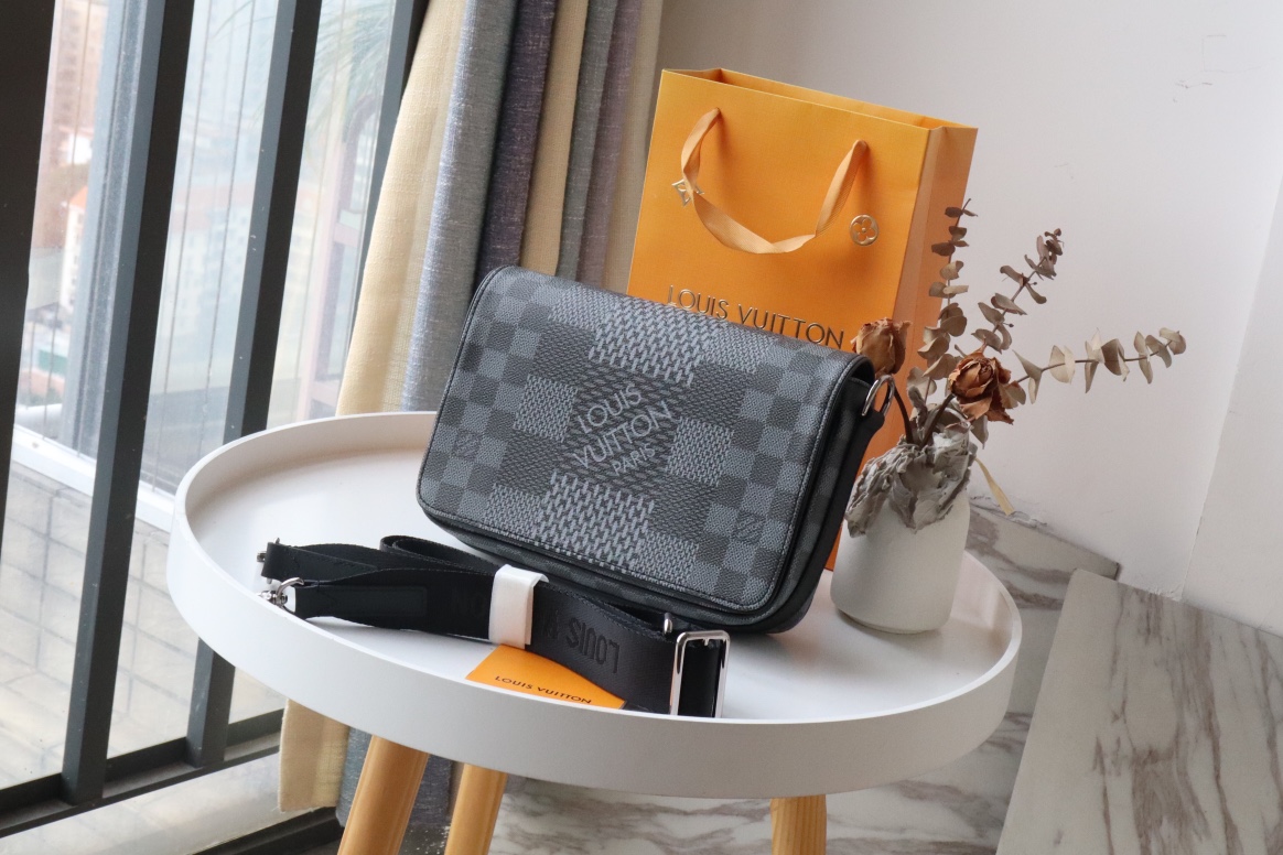 Louis Vuitton Studio Messenger Damier Graphite Gray For Men, Men’s Bags, Shoulder And Crossbody Bags 9.3in/25.3cm