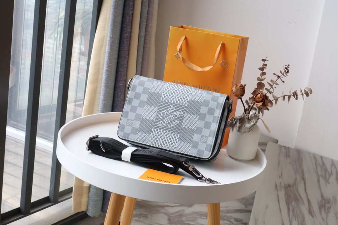 Louis Vuitton Studio Messenger Damier Graphite Plaster For Men, Men’s Bags, Shoulder And Crossbody Bags 9.3in/25.3cm