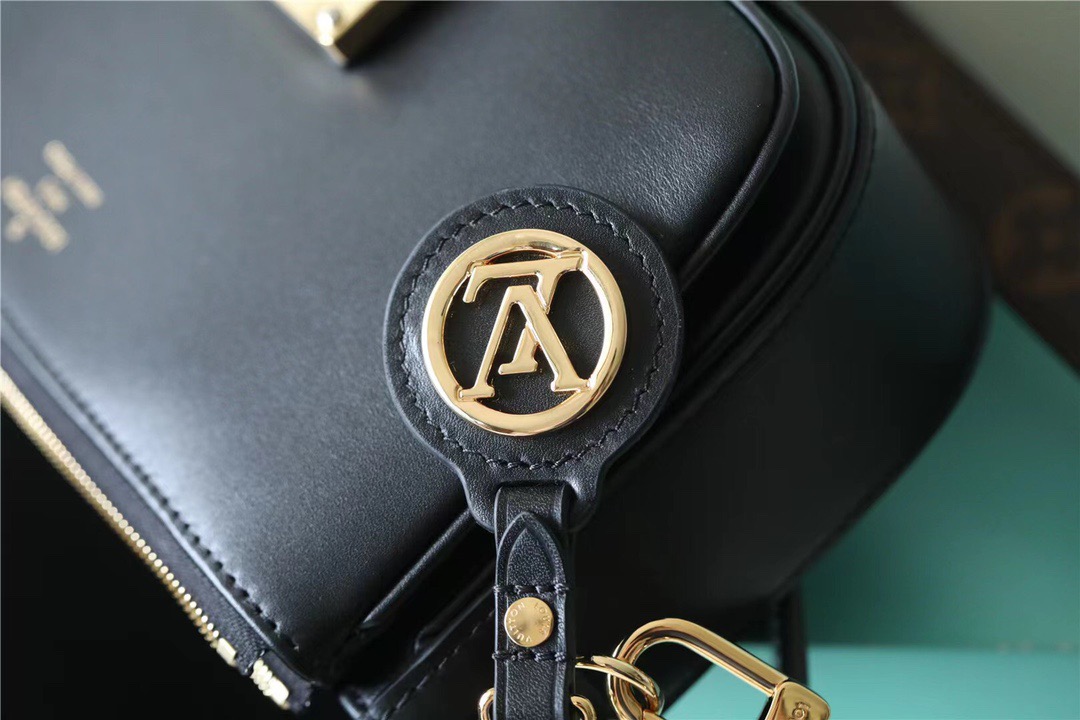 Louis Vuitton Swing Monogram Black For Women, Women’s Handbags, Shoulder And Crossbody Bags 24cm/9.4in