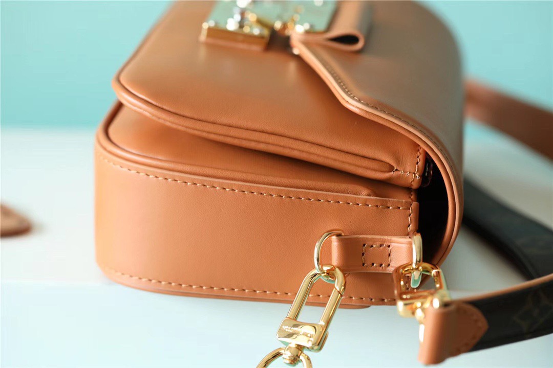 Louis Vuitton Swing Monogram Hazelnut Brown For Women, Women’s Handbags, Shoulder And Crossbody Bags 24cm/9.4in