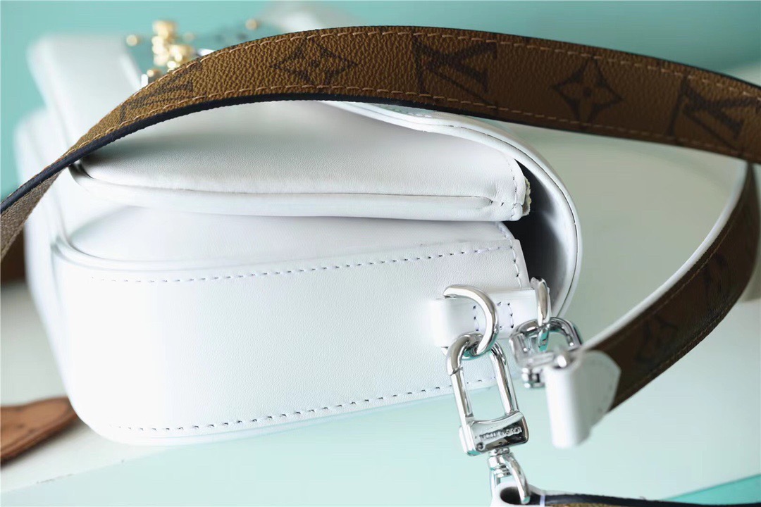 Louis Vuitton Swing Monogram White For Women, Women’s Handbags, Shoulder And Crossbody Bags 24cm/9.4in LV 