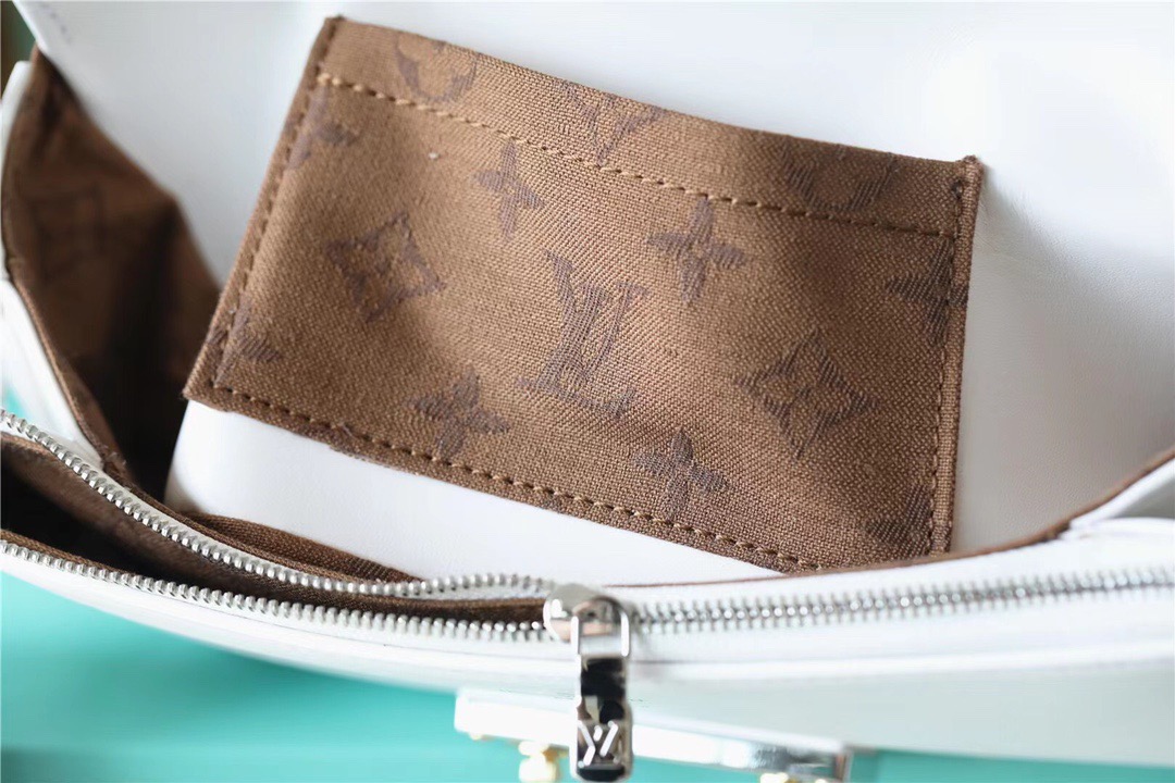 Louis Vuitton Swing Monogram White For Women, Women’s Handbags, Shoulder And Crossbody Bags 24cm/9.4in LV 
