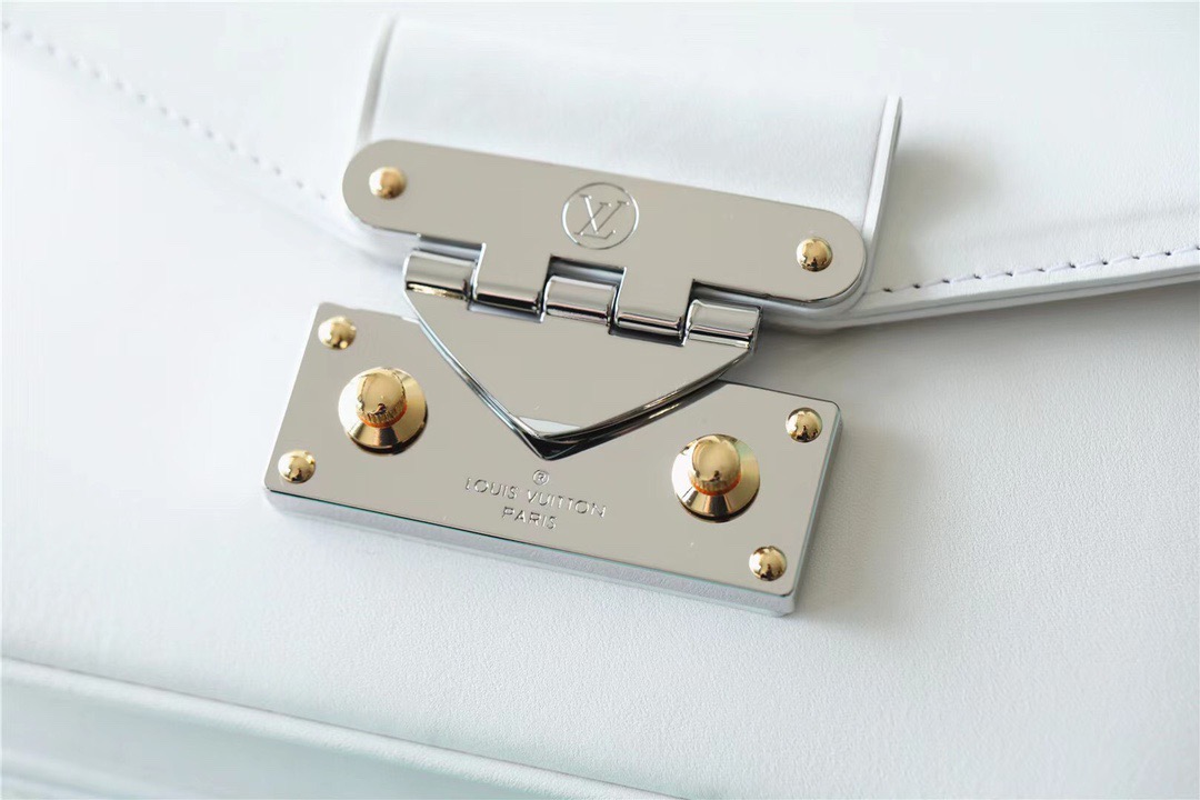 Louis Vuitton Swing Monogram White For Women, Women’s Handbags, Shoulder And Crossbody Bags 24cm/9.4in LV 