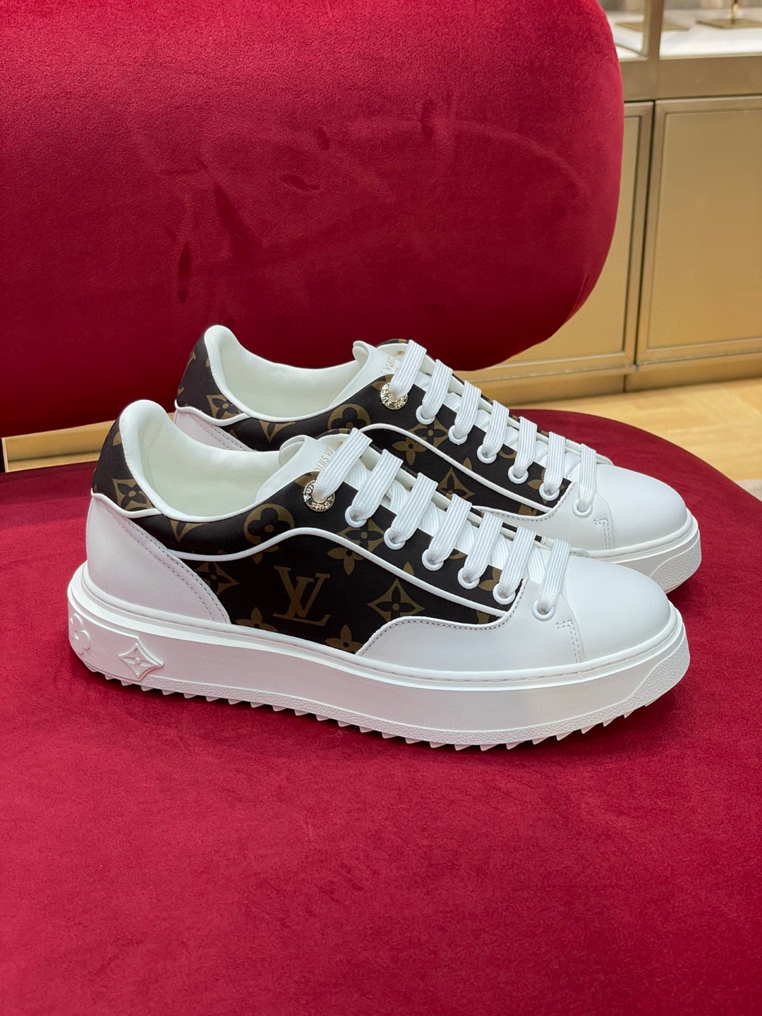Louis Vuitton Time Out Sneaker Brown For Women 1AAP2U