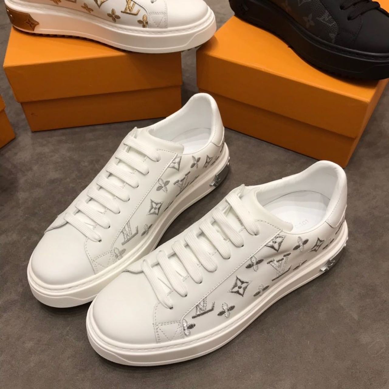 Louis Vuitton Time Out Sneaker White/Silver For Women LV