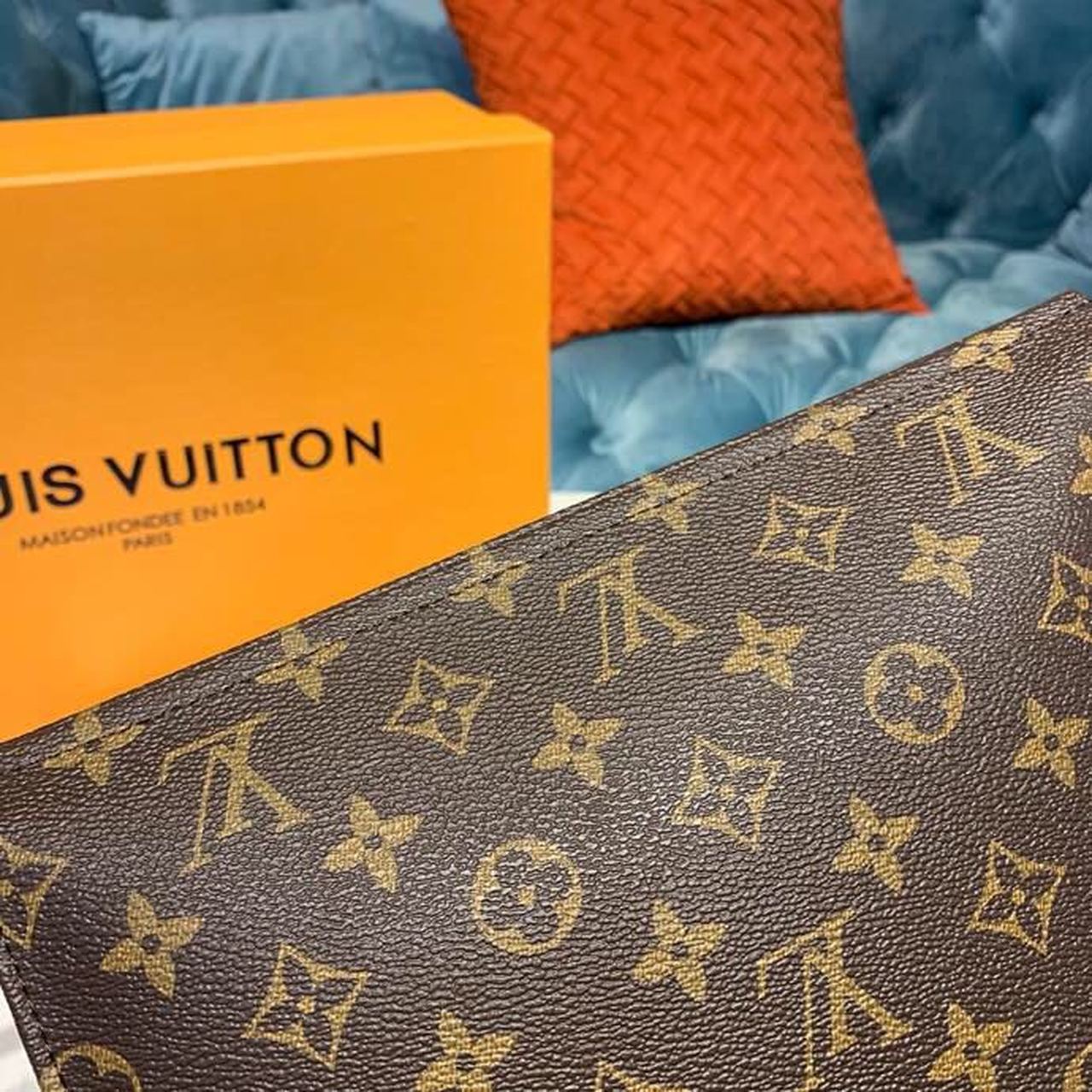 Louis Vuitton Toiletry Pouch On Chain Monogram Canvas For Women, Women’s Wallet 9.8in/25cm