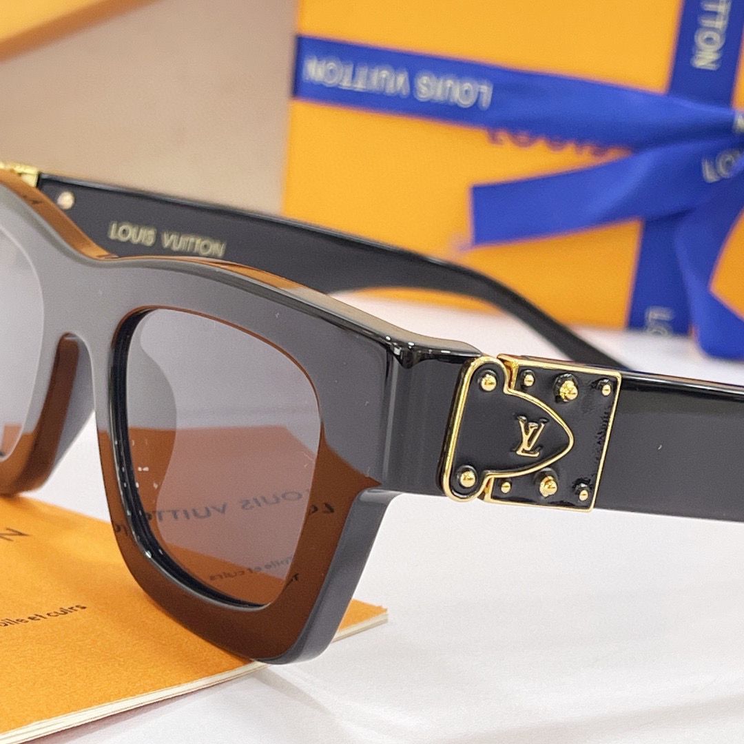 Louis Vuitton Treasure Sunglasses