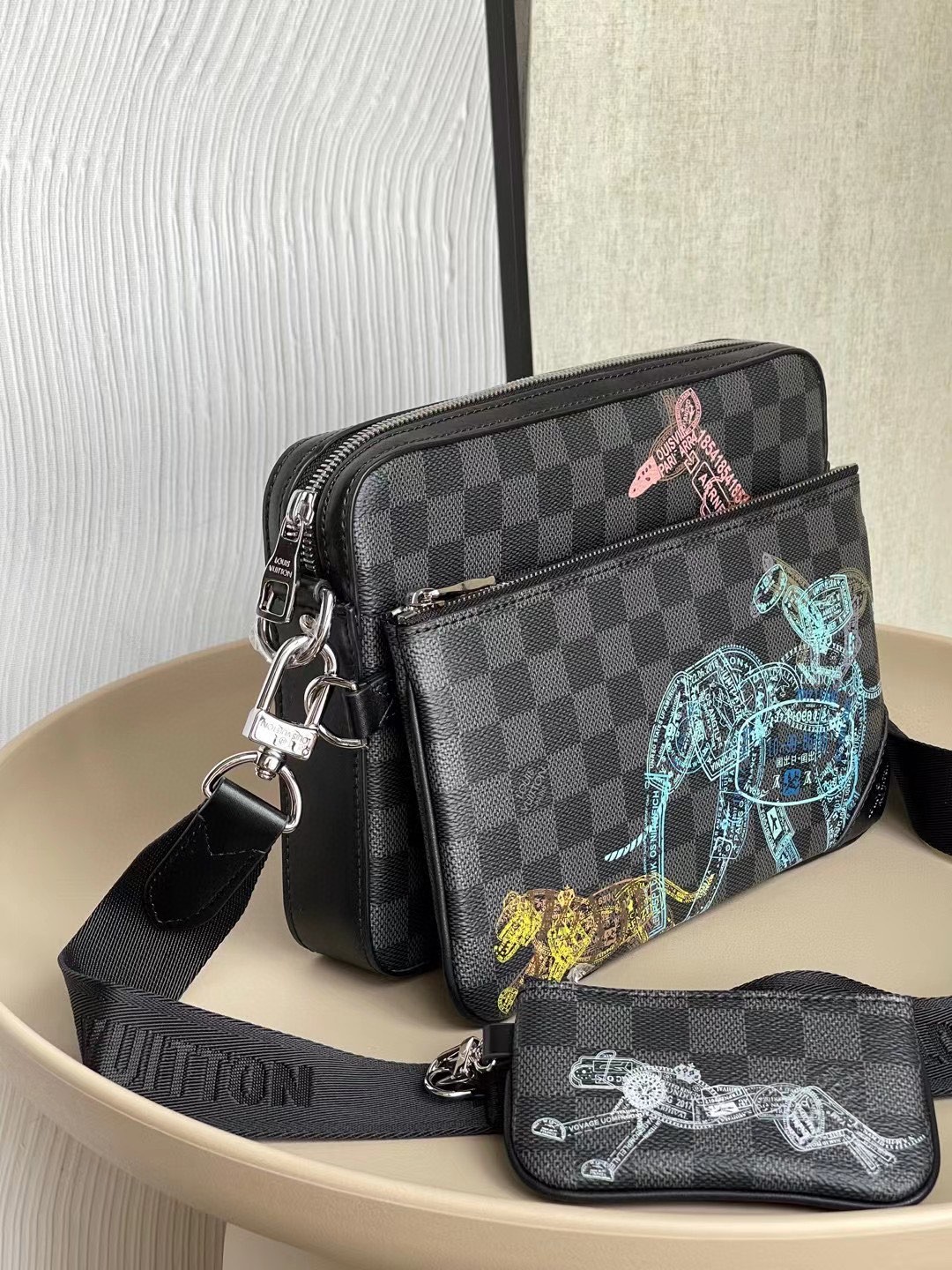 Louis Vuitton Trio Messenger Damier Graphite Canvas For Men, Men’s Bags, Crossbody Bags 9.8in/25cm