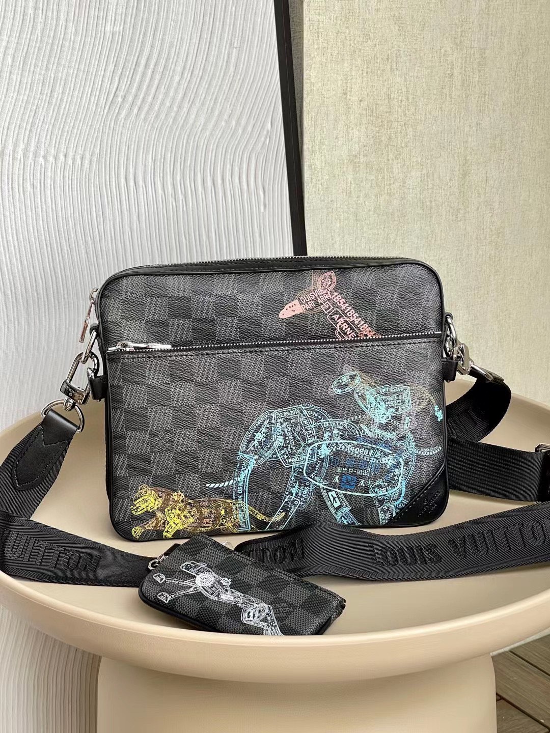 Louis Vuitton Trio Messenger Damier Graphite Canvas For Men, Men’s Bags, Crossbody Bags 9.8in/25cm