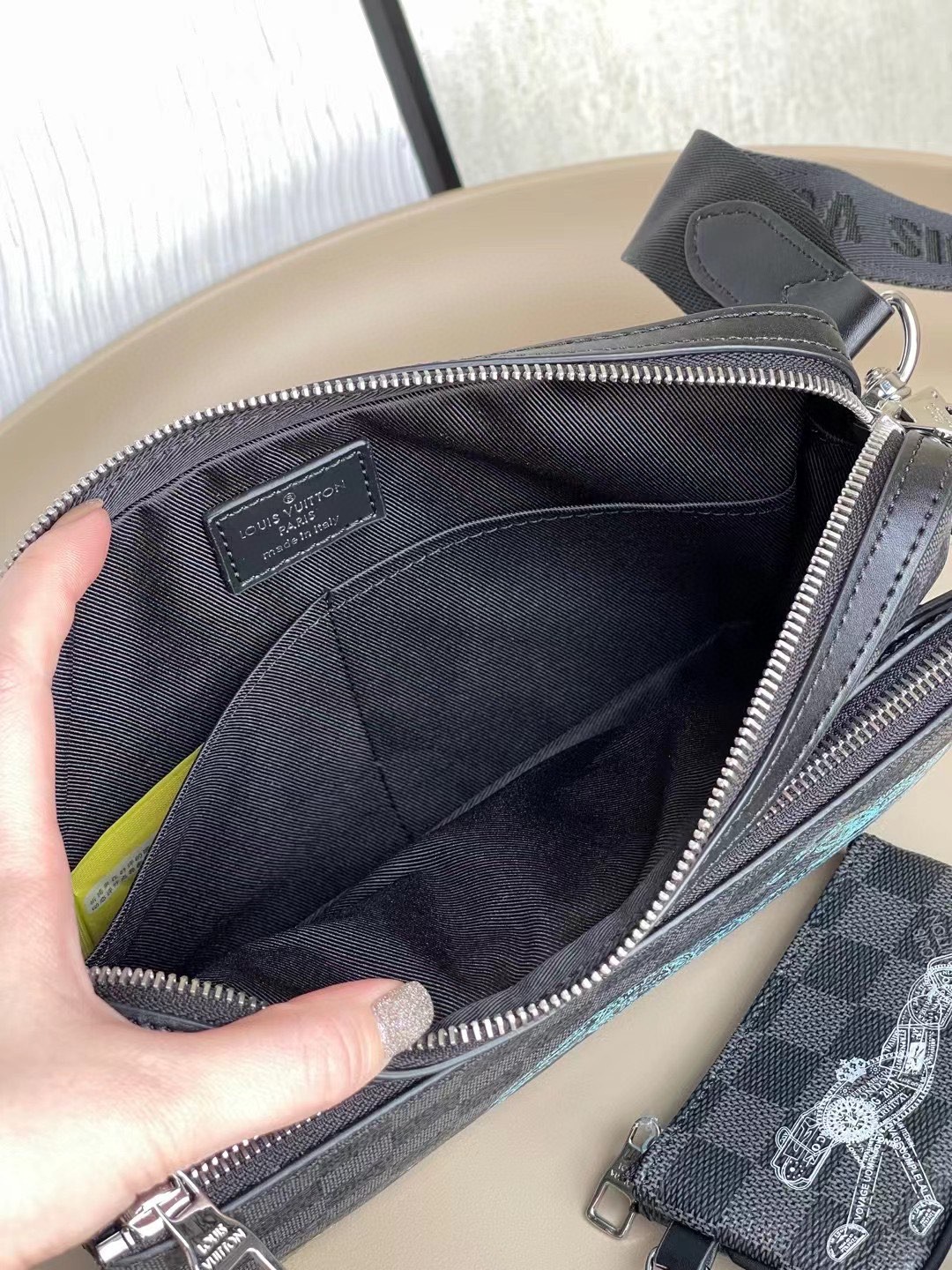 Louis Vuitton Trio Messenger Damier Graphite Canvas For Men, Men’s Bags, Crossbody Bags 9.8in/25cm