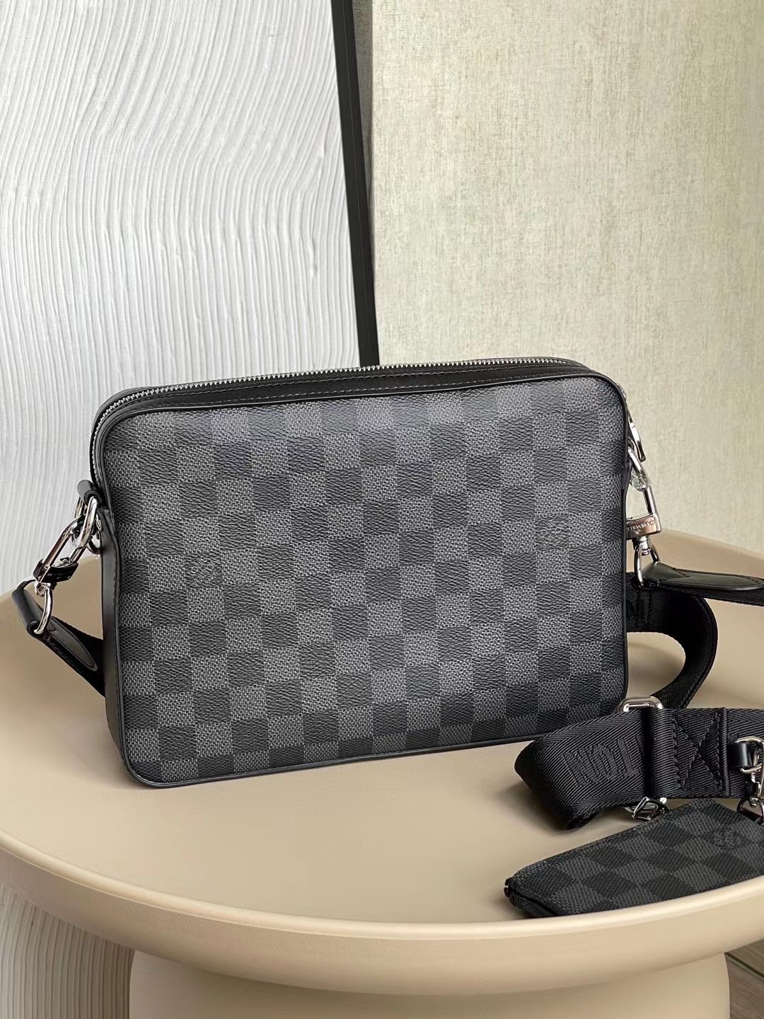 Louis Vuitton Trio Messenger Damier Graphite Canvas For Men, Men’s Bags, Crossbody Bags 9.8in/25cm