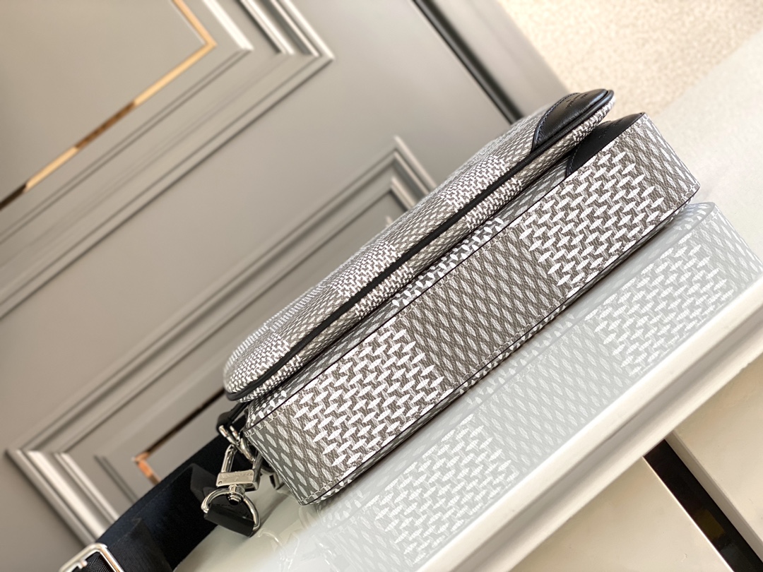Louis Vuitton Trio Messenger Damier Graphite Plaster For Men, Men’s Bags, Shoulder And Crossbody Bags 9.8in/25cm LV