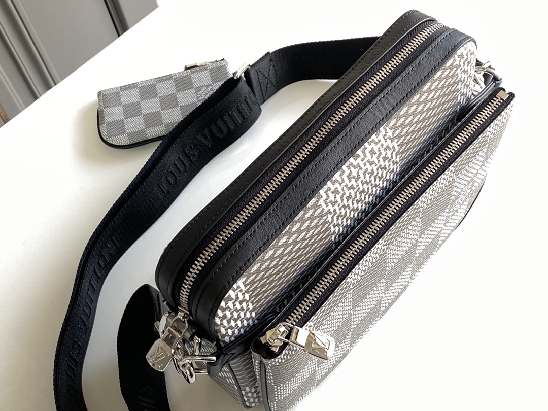 Louis Vuitton Trio Messenger Damier Graphite Plaster For Men, Men’s Bags, Shoulder And Crossbody Bags 9.8in/25cm LV