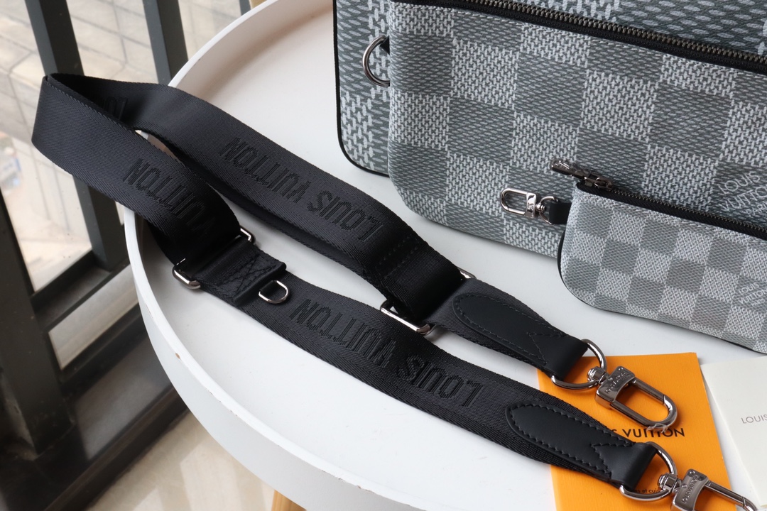 Louis Vuitton Trio Messenger Monogram Eclipse Monogram/ Eclipse Reverse For Men, Men’s Bags, Shoulder And Crossbody Bags 9.8in/25cm
