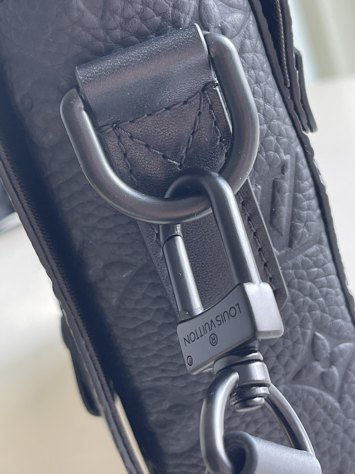 Louis Vuitton Trunk Messenger Taurillon Monogram Black For Men, Men’s Bags, Shoulder And Crossbody Bags 9.4in/21cm