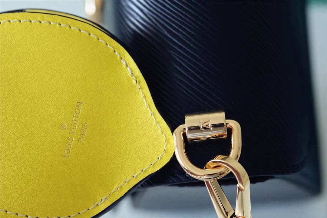 Louis Vuitton Twist MM Epi Black For Women, Women’s Handbags, Shoulder And Crossbody Bags 7.5in/19cm