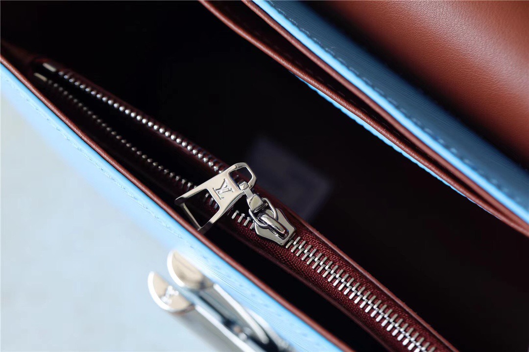 Louis Vuitton Twist MM Epi Blue For Women, Women’s Handbags, Shoulder And Crossbody Bags 9.1in/23cm LV