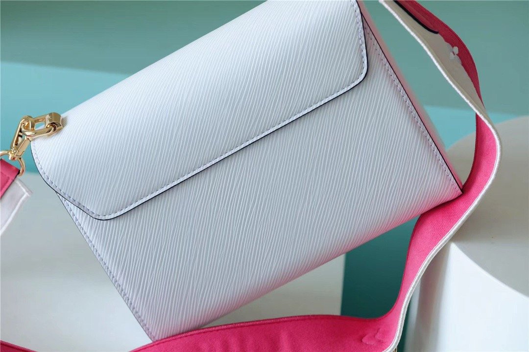 Louis Vuitton Twist MM Epi Light Blue For Women, Women’s Handbags, Shoulder And Crossbody Bags 9.1in/23cm LV