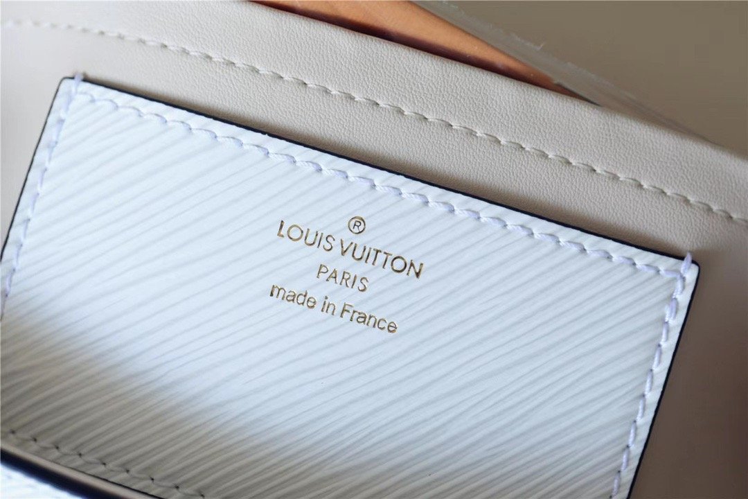 Louis Vuitton Twist MM Epi Light Blue For Women, Women’s Handbags, Shoulder And Crossbody Bags 9.1in/23cm LV