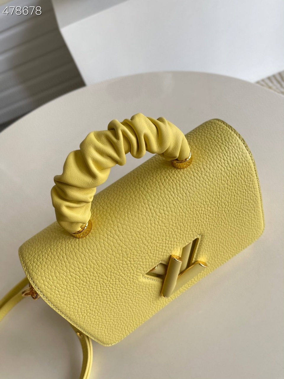 Louis Vuitton Twist MM Ginger Yellow For Women, Women’s Handbags, Shoulder And Crossbody Bags 9.1in/23cm LV