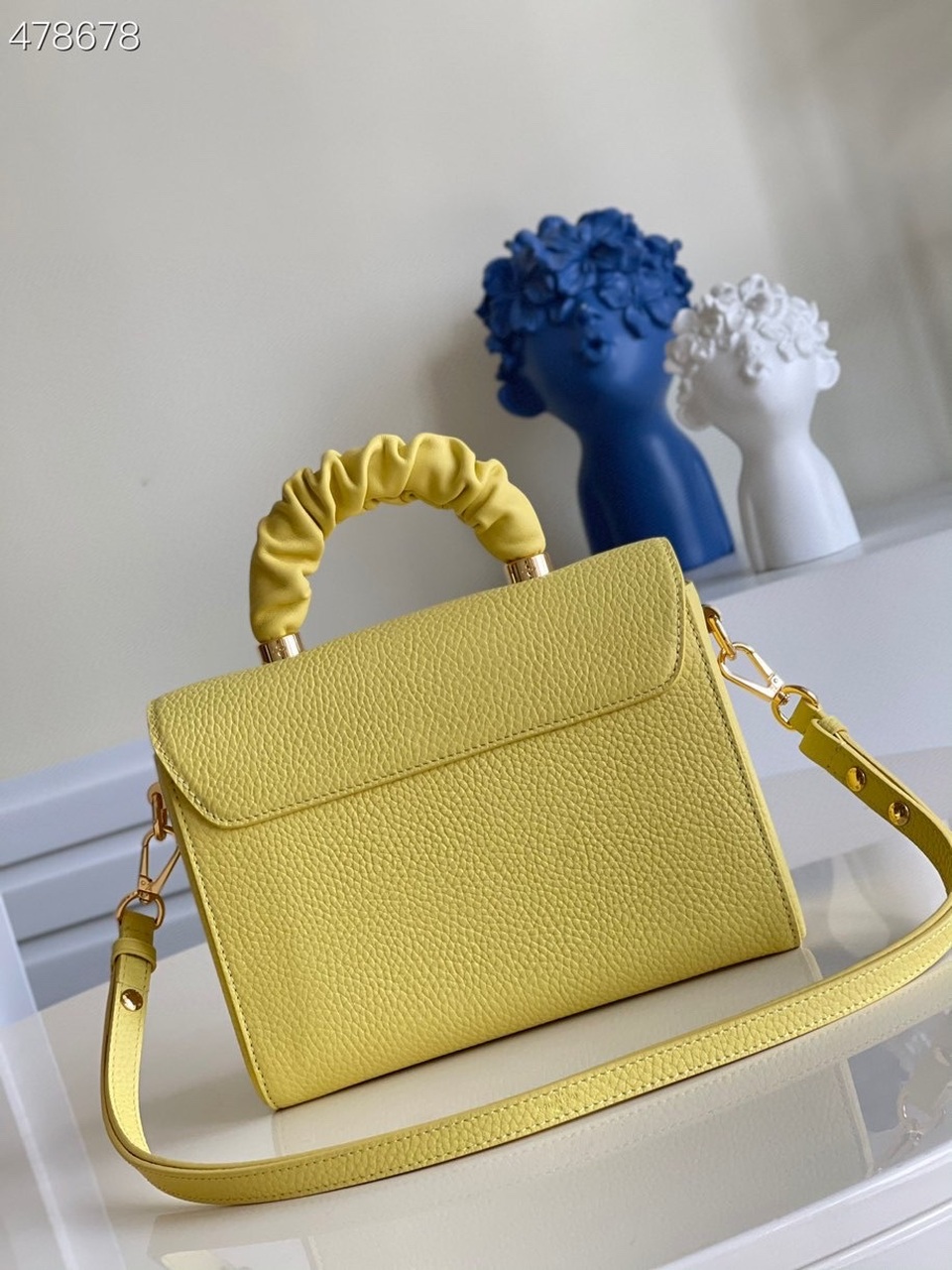 Louis Vuitton Twist MM Ginger Yellow For Women, Women’s Handbags, Shoulder And Crossbody Bags 9.1in/23cm LV