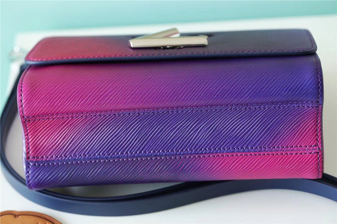 Louis Vuitton Twist PM Bag, Shoulder and Cross Body Bags For Women Gradient Blue 7.5in/19cm