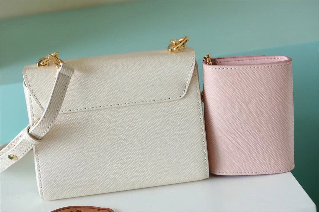 Louis Vuitton Twist PM Bag, Shoulder and Cross Body Bags For Women Taupe Brown / Pink 7.5in/19cm