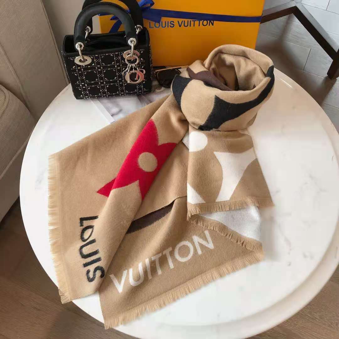 Louis Vuitton Ultimate Shine Scarf Beige For Women