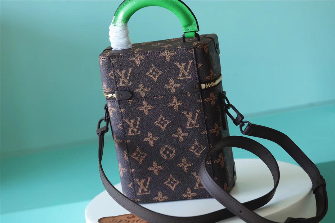 Louis Vuitton Vertical Box Trunk Monogram Canvas For Men, Men’s Bags, Shoulder And Crossbody Bags 8.7in/22cm
