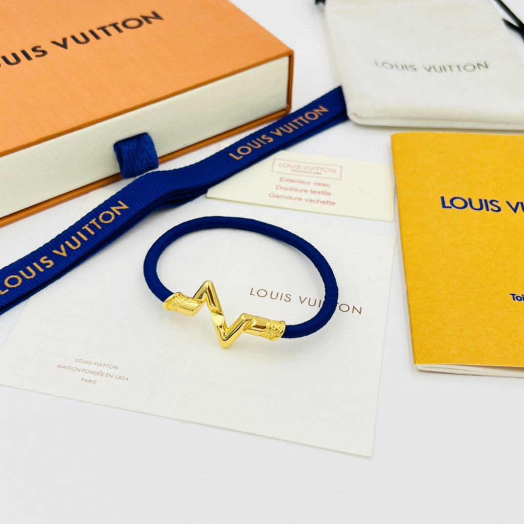 Louis Vuitton Volt Upside Down Play Small Bracelet Yellow Gold