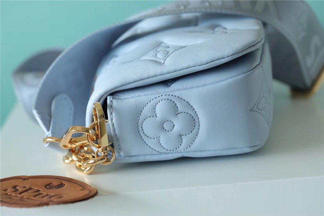 Louis Vuitton Wallet On Strap Bubblegram Monogram In Wallets and Small Leather Goods For Women Bleu Glacier Blue 7.9in/20cm