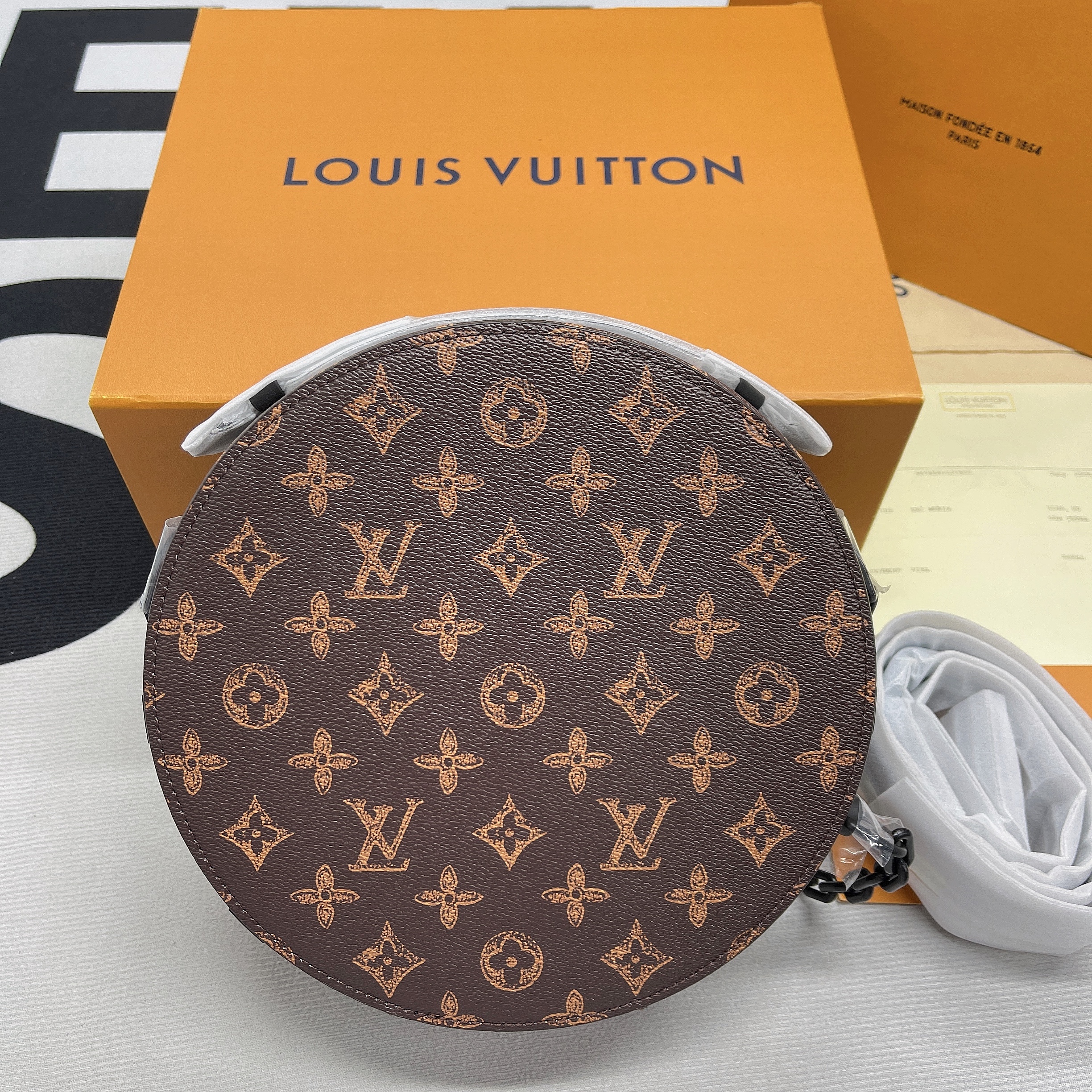 Louis Vuitton Wheel Box Monogram Canvas For Women, Women’s Handbags, Shoulder Bags And Crossbody Bags 9.1in/23cm 