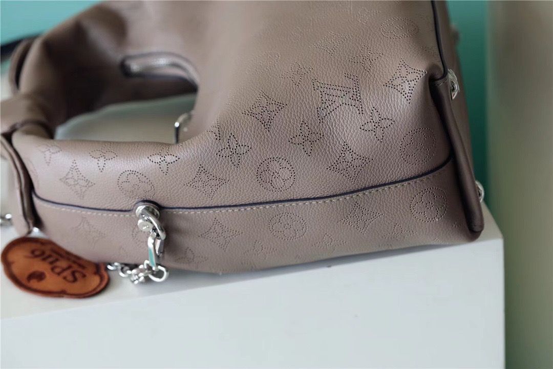 Louis Vuitton Why Knot MM Mahina Galet Beige For Women, Women’s Handbags, Shoulder And Crossbody Bags 13.4in/34cm