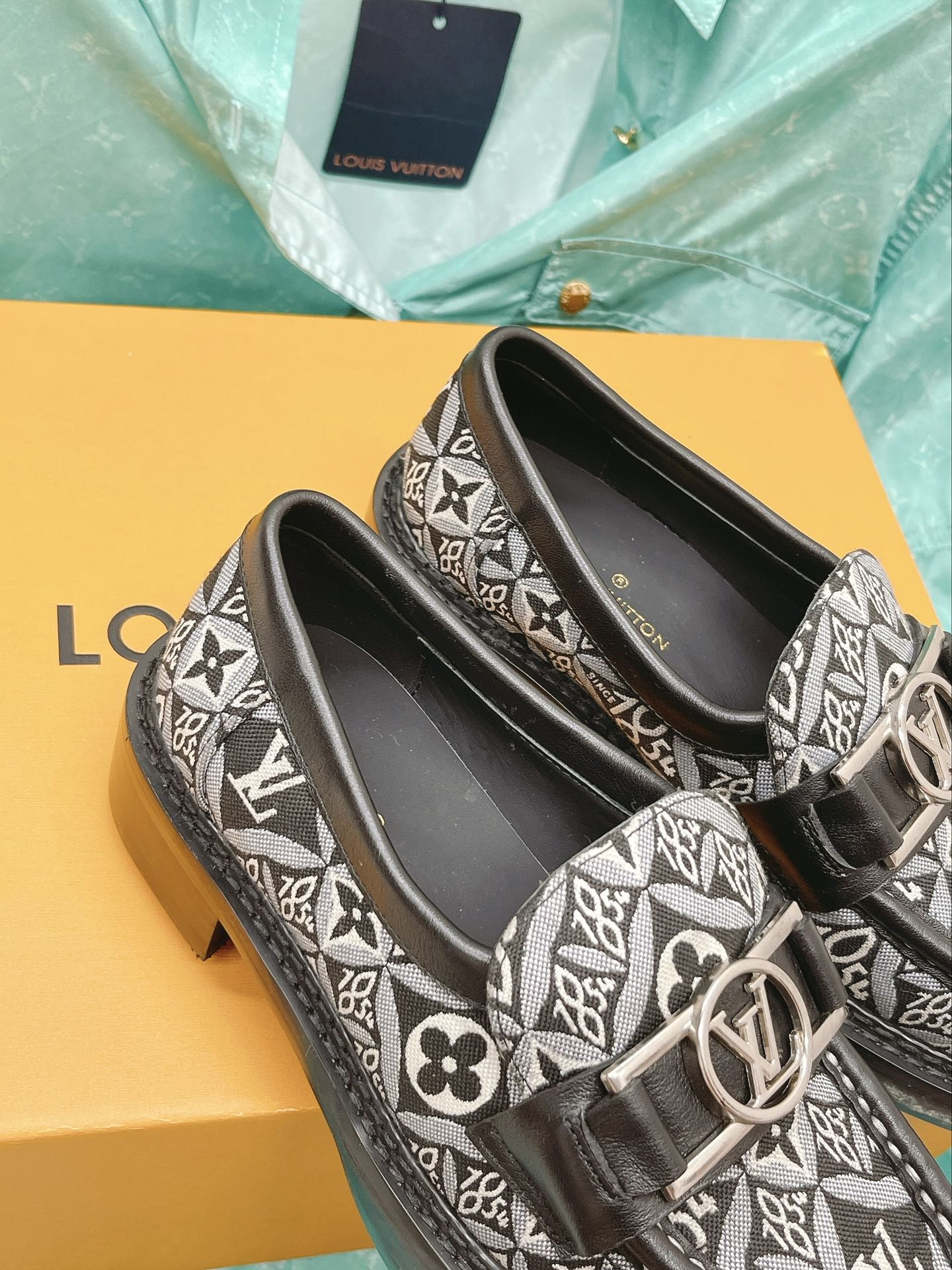 Louis Vuitton Women’s Academy Loafer Black And White For Women LV