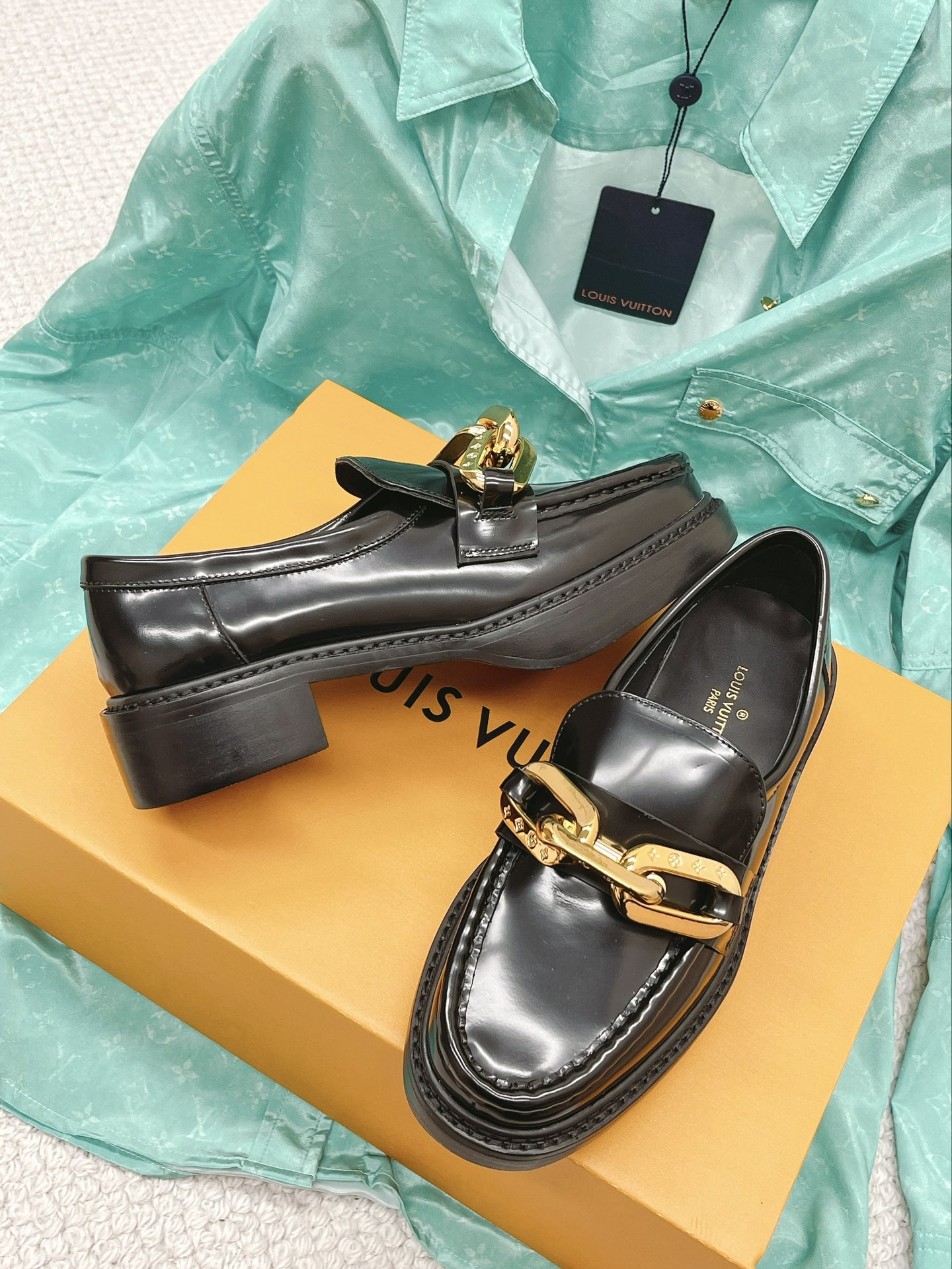 Louis Vuitton Women’s Academy Loafer Black For Women LV