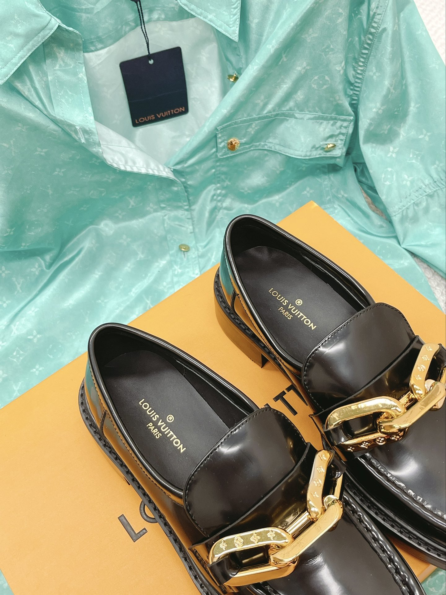 Louis Vuitton Women’s Academy Loafer Black For Women LV