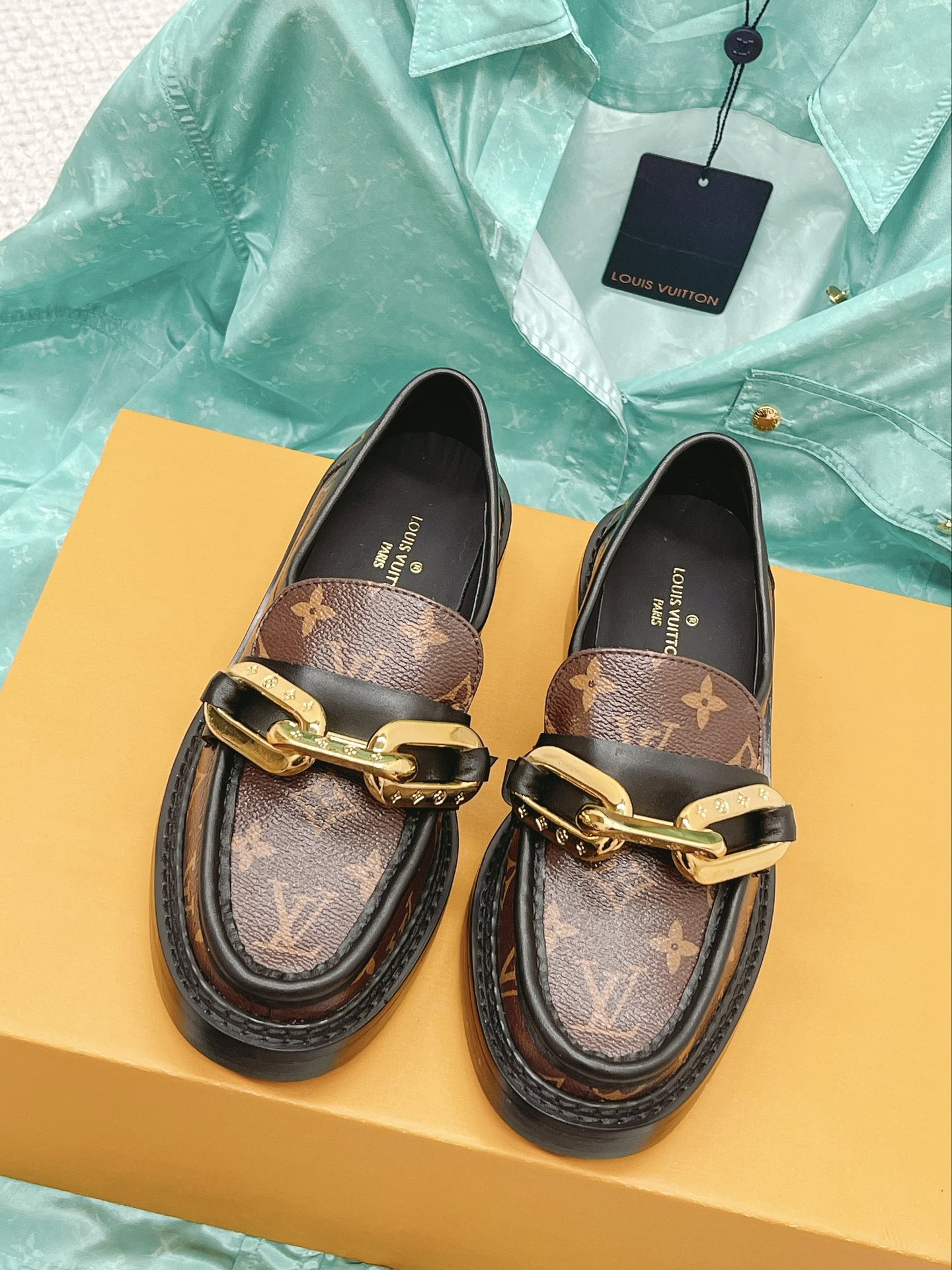 Louis Vuitton Women’s Academy Loafer Brown For Women LV