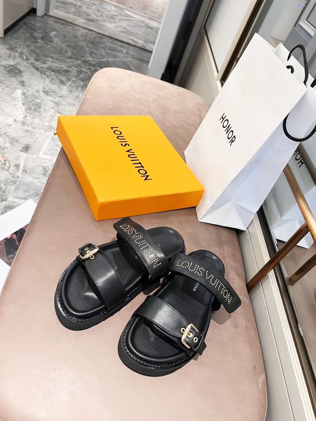 Louis Vuitton Women’s Bom Dia Flat Mule Black For Women LV