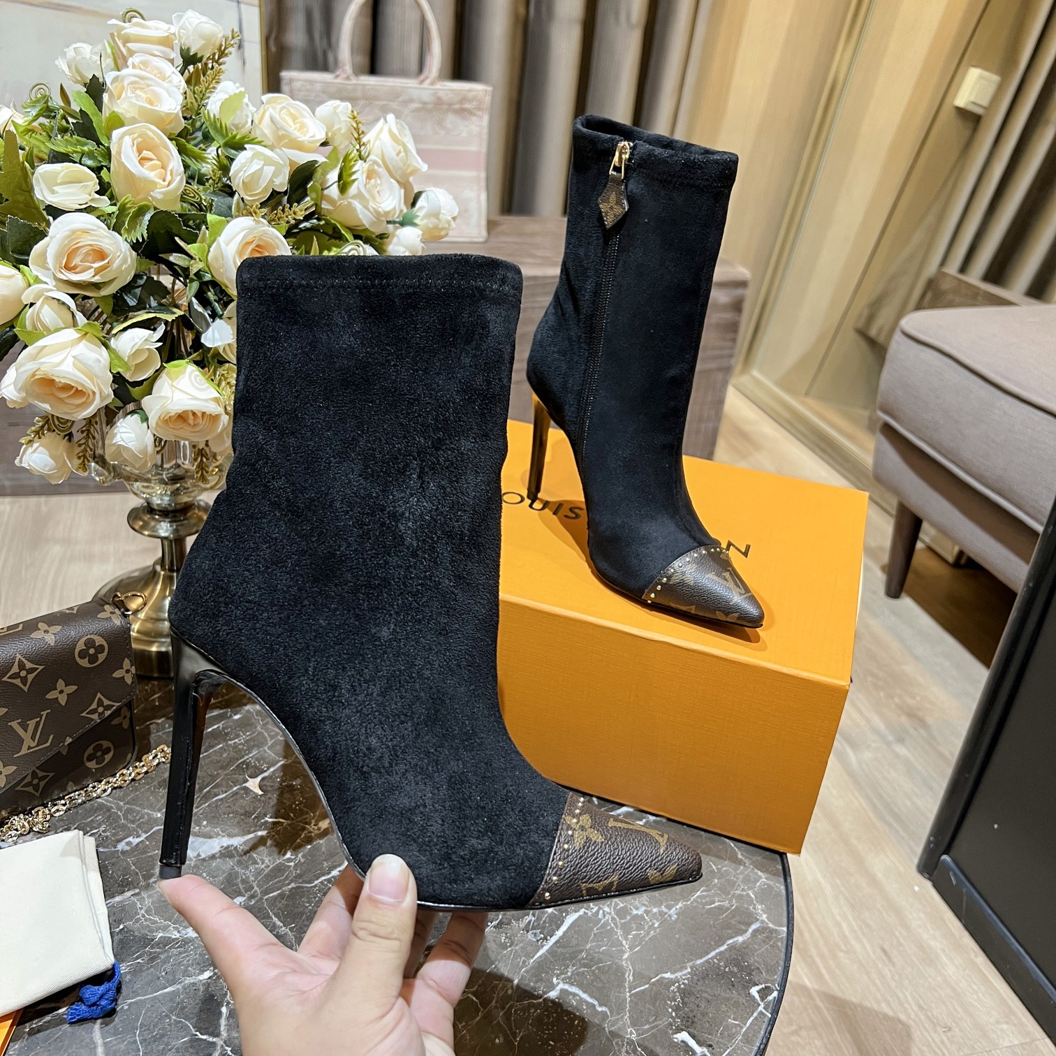 Louis Vuitton Women’s Cherie Ankle Boots Black For Women LV