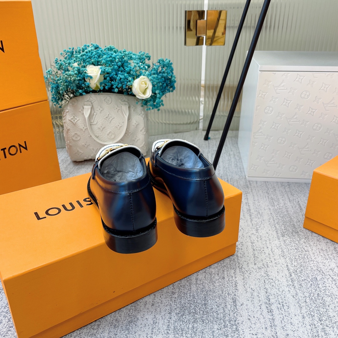 Louis Vuitton Women’s Chess Flat Loafe Black And White For Women LV