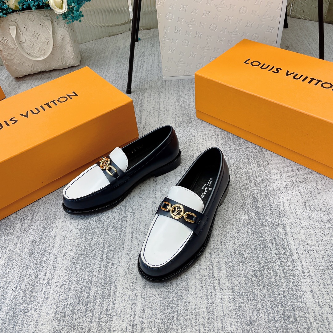 Louis Vuitton Women’s Chess Flat Loafe Black And White For Women LV