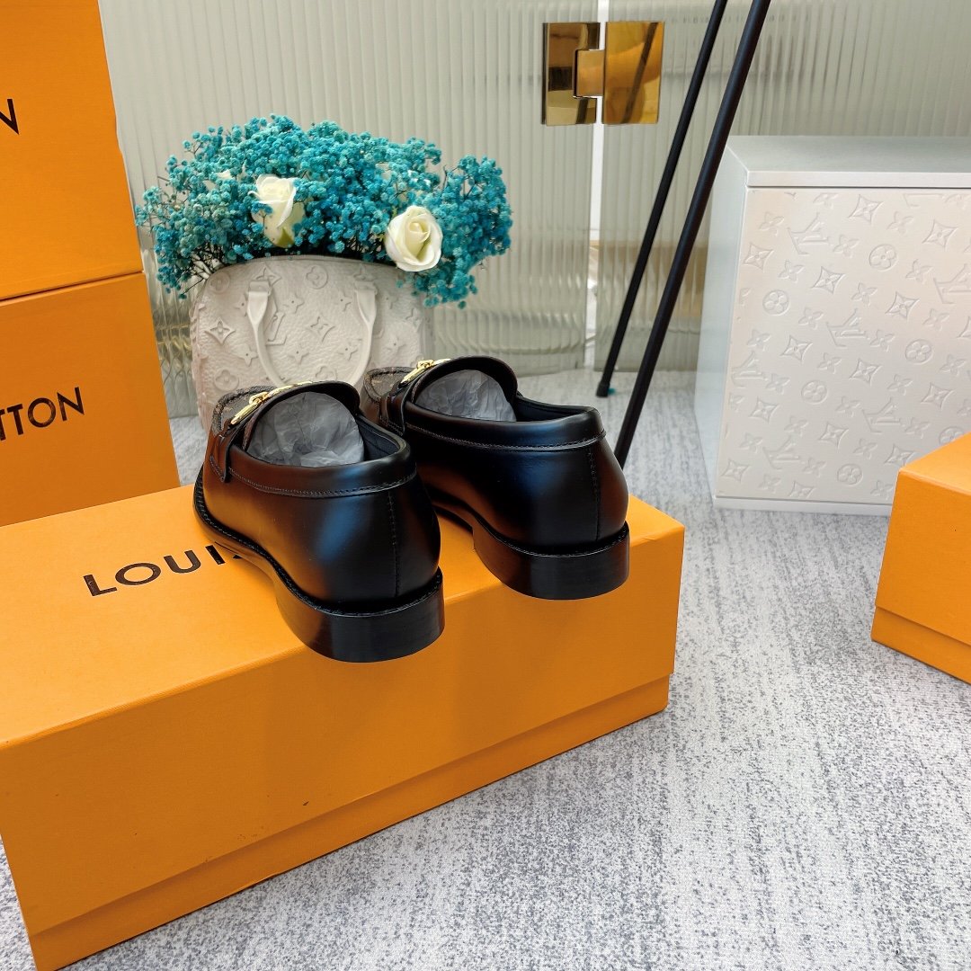 Louis Vuitton Women’s Chess Flat Loafe Black For Women LV