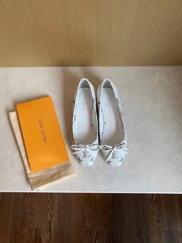 Louis Vuitton Women’s Joy Ballerina White For Women LV