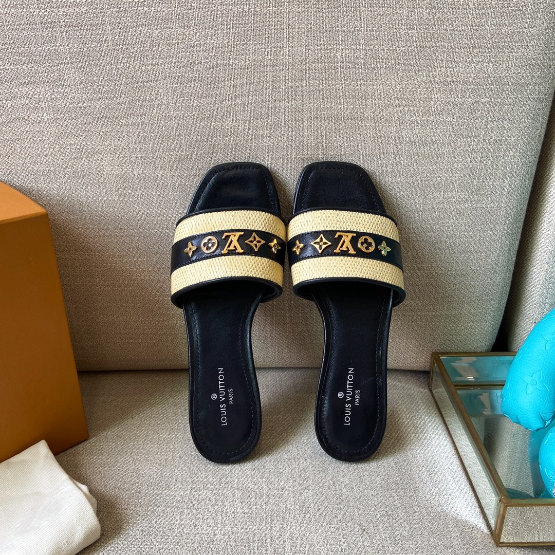 Louis Vuitton Women’s Lock It Mule Black For Women LV